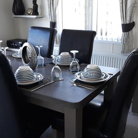 Luxury 6 Berth Lodge At Quince 10 Ferndown Εξωτερικό φωτογραφία